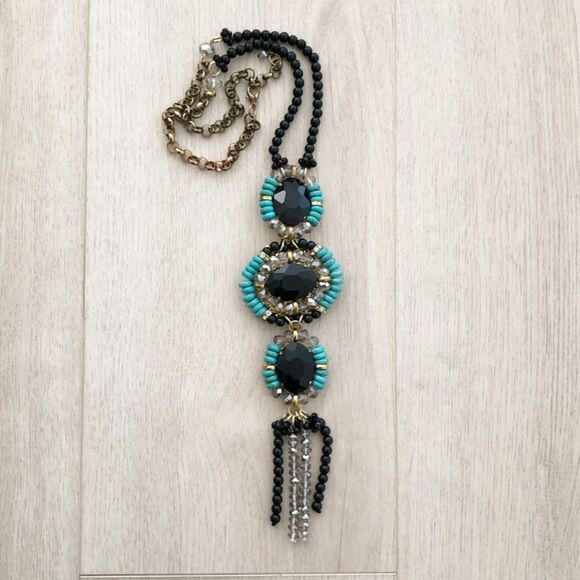 Turquoise tussle long necklace - Picture 4 of 9